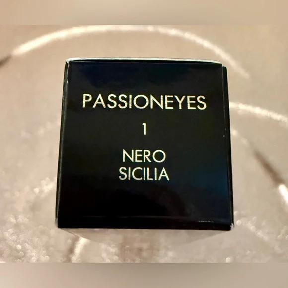 Dolce & Gabbana Passioneyes black mascara - 1 Nero Sicilian 🔥6ml. - Picture 3 of 3